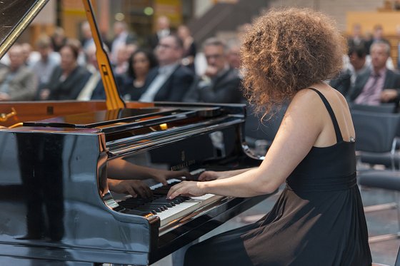 Konzerpianistin Lisa Wellisch Konzerpianistin Lisa Wellisch