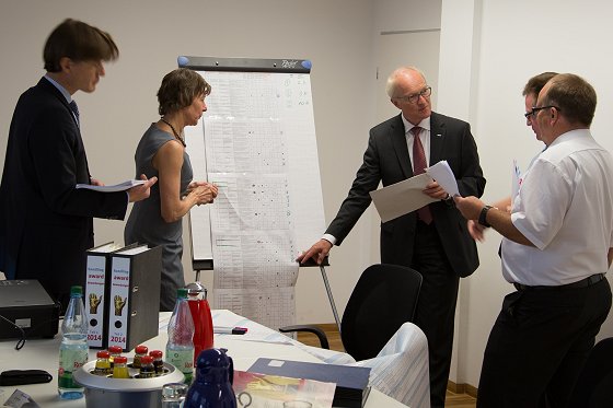 handling-Award-Jury