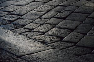 In der Veranstaltungsreihe an der TUM werden Lösungen für eine zukünftige Bodenordnung diskutiert.