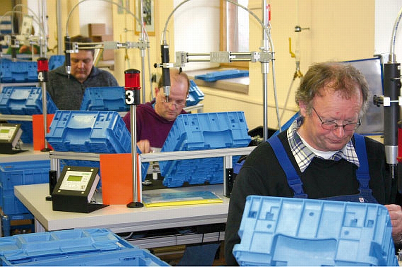 Wirtschaft + Unternehmen: Item: Arbeitsplätze für Behinderte