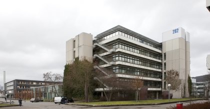 Produkt-News: Miele-Technik und Laborglas von Duran im Zentrum für Molekulare Biologie der Uni Heidelberg