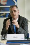 Wirtschaft + Unternehmen: VDE-Institut stellt neuen Vorsitzenden im Europäischen Zertifizierungsverfahren HAR Wirtschaft + Unternehmen: VDE-Institut stellt neuen Vorsitzenden im Europäischen Zertifizierungsverfahren HAR