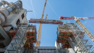 Gerüste + Schalungen: Komplexer Industriebau in nur acht Monaten Rohbauzeit