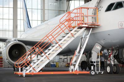 Wirtschaft + Unternehmen: Günzburger Steigtechnik mit komplett neuem Sortiment