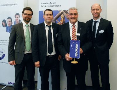 Wirtschaft + Unternehmen: Erfolgreiches Re-Audit für Günzburger Steigtechnik Wirtschaft + Unternehmen: Erfolgreiches Re-Audit für Günzburger Steigtechnik