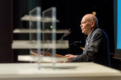 Innovator und Visionär: Friedrich Lütze für sein Lebenswerk ausgezeichnet