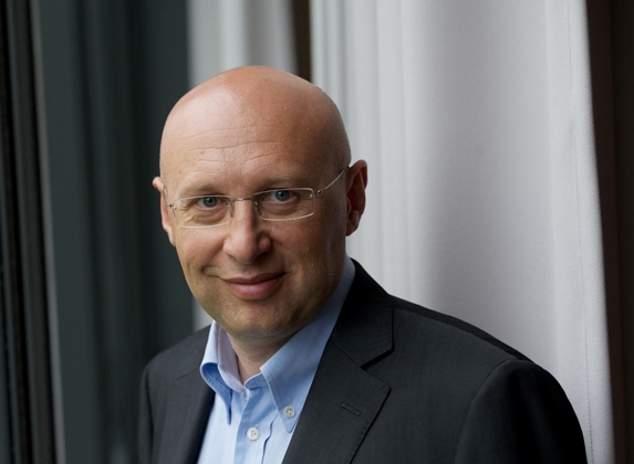 News: Hansen-Preis an Stefan Hell
