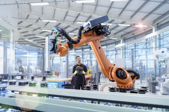 Predictive Maintenance mit Infineon: Reduzierte Stillstandzeiten für Industrieroboter Predictive Maintenance mit Infineon: Reduzierte Stillstandzeiten für Industrieroboter