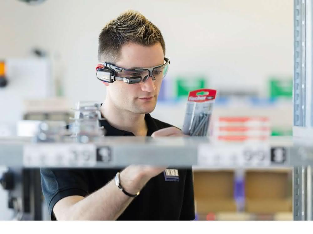 Kommissioniertechnik: Pick-By-Vision im Kommen: Leichter in die Zukunft Foto: IGZ