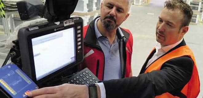 Mobile Easykey in use
