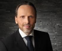 Personen: UTA: Kaplan wird Head of Procurement Fuels und Plus Services Personen: UTA: Kaplan wird Head of Procurement Fuels und Plus Services