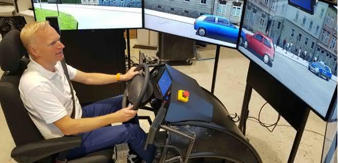 IAA Nutzfahrzeuge: Szenario Rettungsgasse: DVR bietet Simulator-Stresstest an IAA Nutzfahrzeuge: Szenario Rettungsgasse: DVR bietet Simulator-Stresstest an