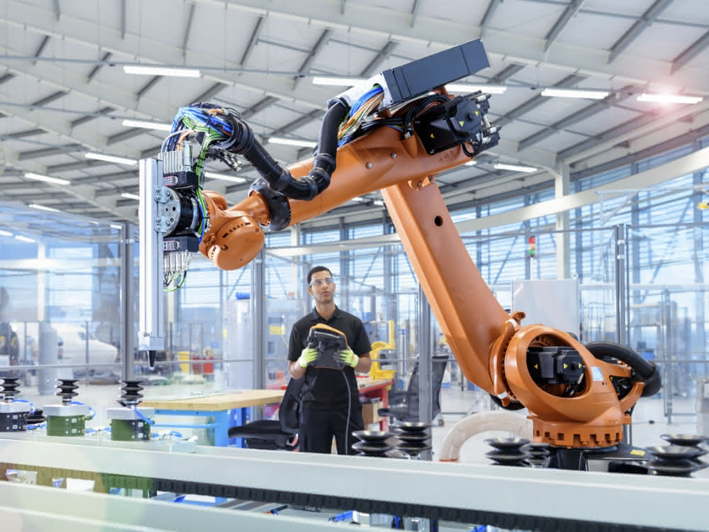 Predictive maintenance for industrial robots Infineon
