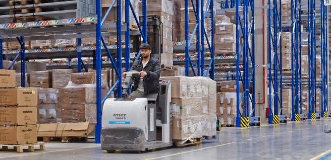 UniCarriers Skechers Lager