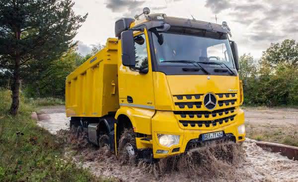 Bau-Lkw: Variantenvielfalt für das Baugewerbe: die Arocs-Baureihe von Mercedes Arocs Grounder