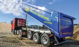 Bau-Lkw: Sattelkipper: Mit schlanken Seitenwänden und Böden Foto: F. X. Meiller