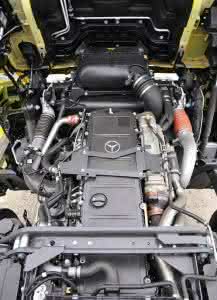 OM-470-Sechszylinder-Motor 