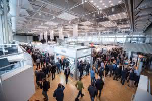 Mehr als  2.000 Besucher kamen am 21. Januar in der Donauhalle in Ulm zusammen, um sich mit anderen Branchen-Fachleuten auszutauschen und sich über aktuelle Trends zu informieren. (Abb.: Saint-Gobain)