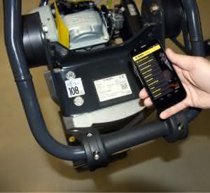 Bietet alle maschinenspezifischen Informationen auf einen Blick: Die neue Service App von Bomag. (Abb.: BOMAG GmbH) 