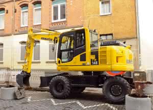 Bagger und Radlader: Komatsu: Breites Angebot auf der Nordbau Bagger und Radlader: Komatsu: Breites Angebot auf der Nordbau