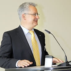 Digitalisierung: Bundesverband Bausoftware: Prof. Diaz bleibt Vorstandsvorsitzender