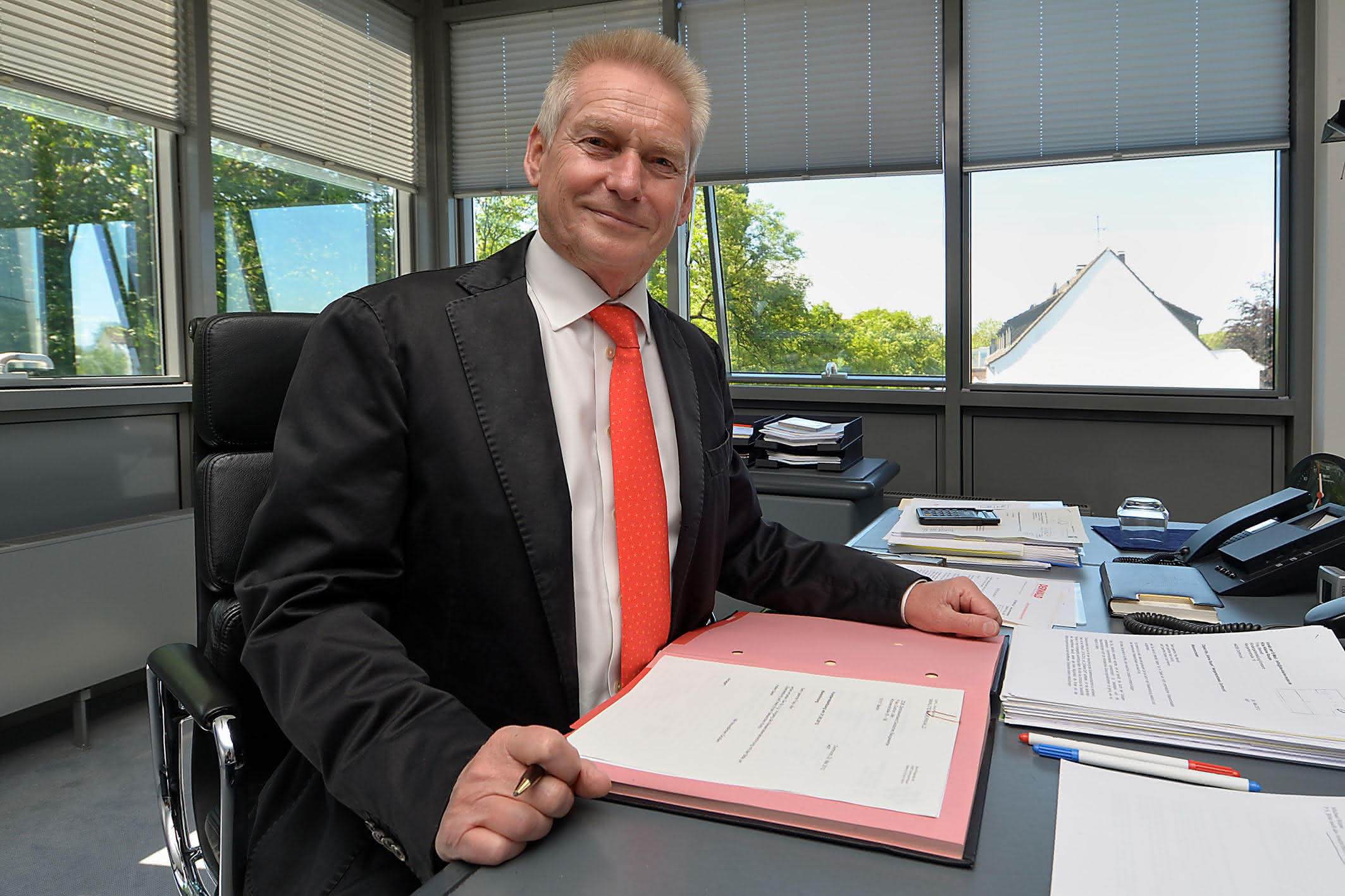 Artikelsuche: Baugewerbeverband Westfalen: 70. Geburtstag von Präsident Walter Derwald