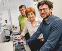 Bochumer Forscherteam: Gerhard Schwaab, Martina Havenith und Federico Sebastiani