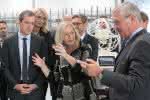Logistik-Dienstleister: Bundesforschungsministerin Wanka besucht Fraunhofer IML Logistik-Dienstleister: Bundesforschungsministerin Wanka besucht Fraunhofer IML