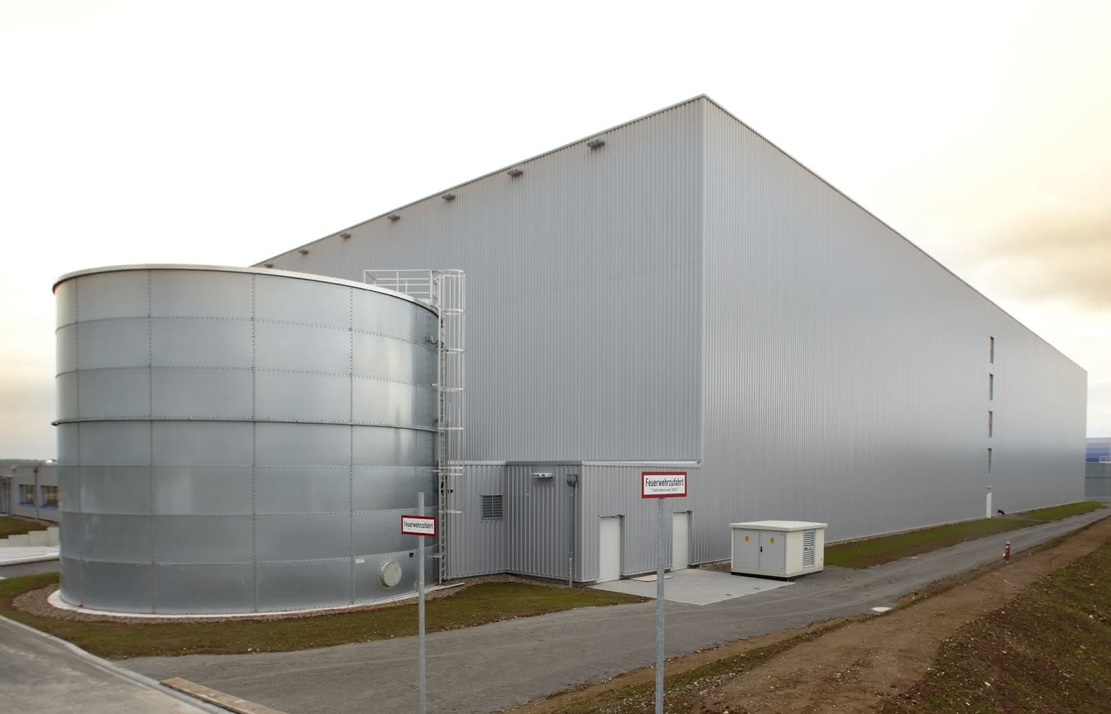 Lager- und Regalsysteme: Neue Halle im Magna Park - made by Gazeley Lager- und Regalsysteme: Neue Halle im Magna Park - made by Gazeley