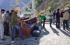 Crane system in the Himalayas