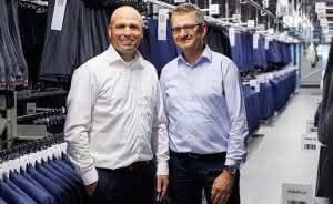 Logistics experts