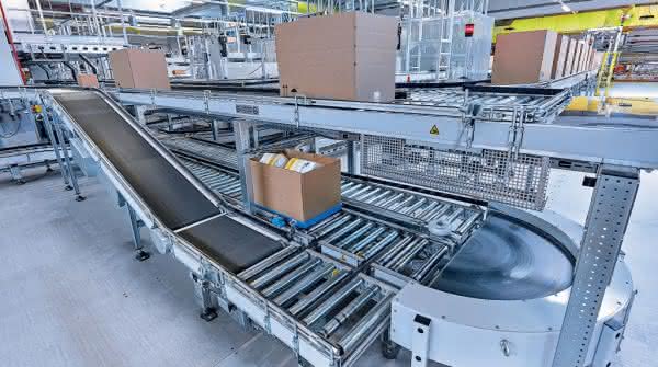 3-aisle shuttle warehouse
