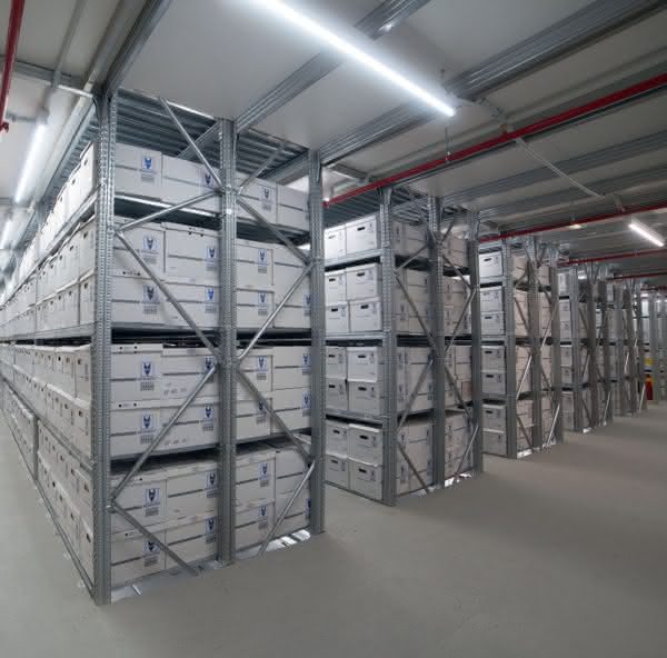 Shelving system from Hahn &amp; Groh