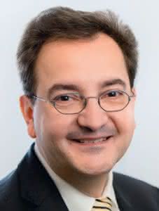Software: On the way to all-encompassing solutions Dr. Giovanni Prestifilippo, PSI Logistics