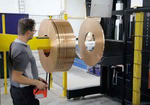 Reel and industrial truck