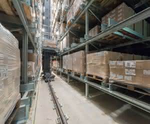Software: Delivery quality at a new level High-bay warehouse