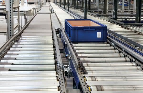 Streamline container conveyor technology from Knapp