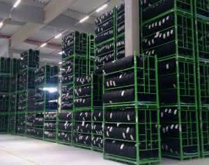 Tire warehouse from Quehenberger