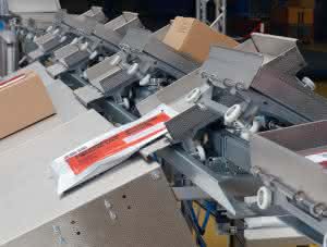 Lager- & Kommissioniertechnik: Denipro: Sanftes Rutschen statt Herausfallen Foto: Denipro