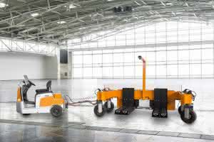 Top news: IFOY AWARD 2017: The winners Heavy-duty tugger train with automatic loading and unloading