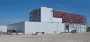Increased structural requirements: The warehouse is located in an earthquake-prone area.