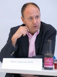 Bin & pallet pooling: Material Flow Round Table: Quo Vadis Loading Equipment? Martin Leibrandt, EPAL