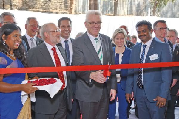 Topmeldungen: Ministerpräsident Kretschmann weiht Neubau von Schmalz in Indien ein Ministerpräsident Winfried Kretschmann