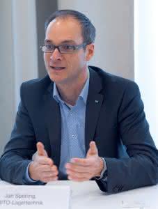 Warehouse-/Picking technology: Material Flow Round Table: In search of the USP Jan Sperling
