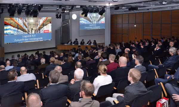 Topmeldungen: Besucherrekord: 400 Teilnehmer informierten sich auf dem 17. TEAM Logistikforum Vorträge rund um Logistik 4.0