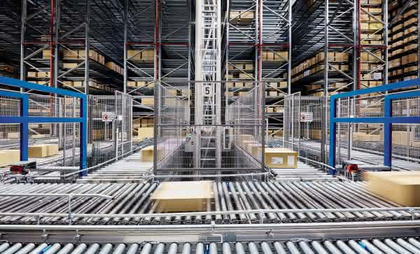 Storage- and racking systems: Shelving construction: standard plus leeway Nedcon Lagertechnik GmbH