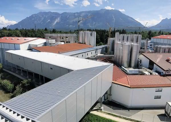 Lager- und Regalsysteme: Sechsgassiges Hochregallager sorgt für optimale Intralogistik Milchwerke Berchtesgadener Land Chiemgau eG