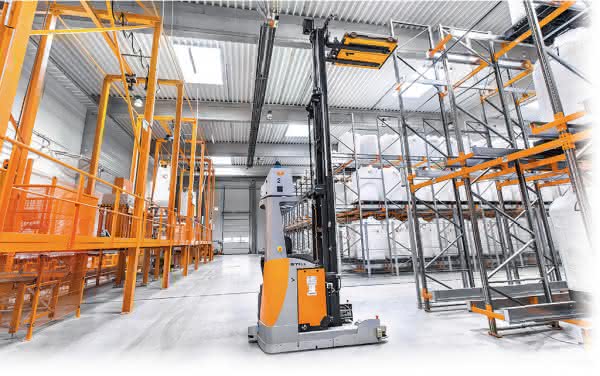 Stapler & Komponenten: Ein Distributionscenter mit Pfiff Still GmbH