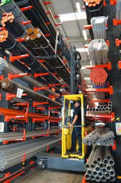 Stapler & Komponenten: A real Irish Potpourri bei Combilift Combilift