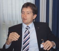 Logistik-Dienstleister: Materialfluss Round Table: Von wegen Palettenschieber... Michael Craiss